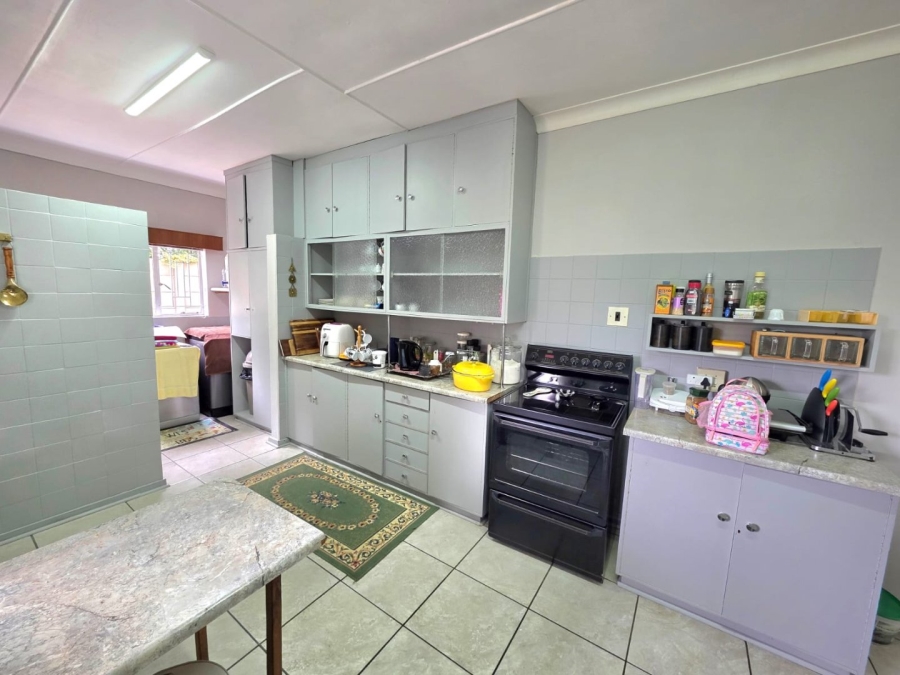 To Let 4 Bedroom Property for Rent in Hospitaalheuwel Free State